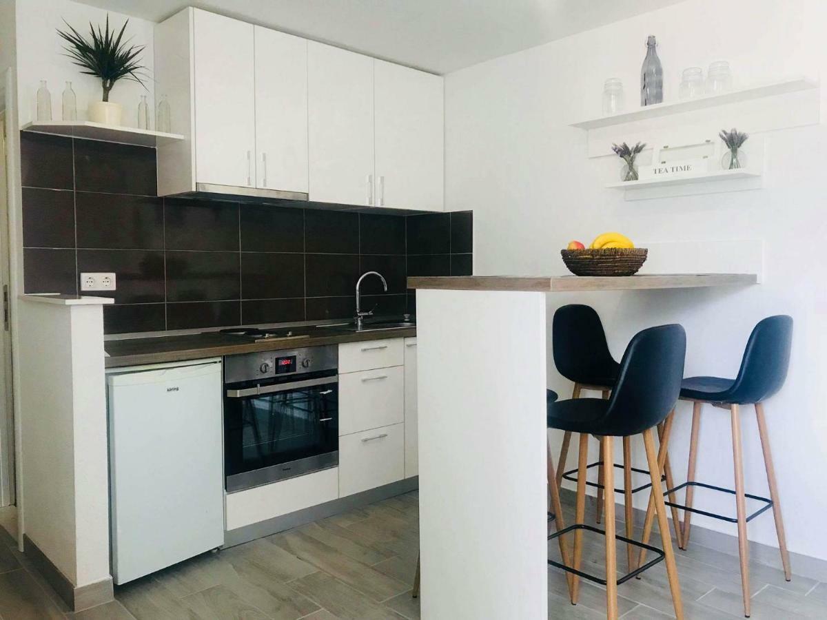 Anamarija Apartment กอร์จูลา ภายนอก รูปภาพ